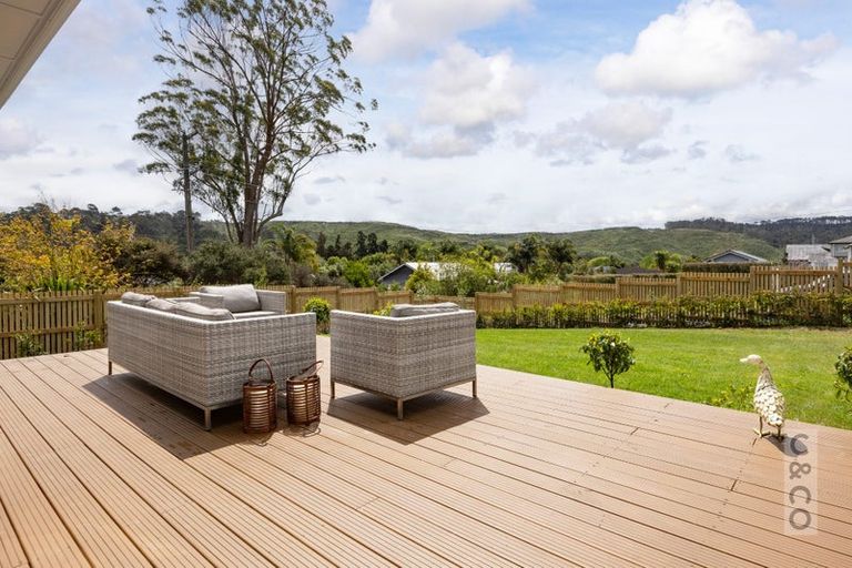 Photo of property in 29 Cambridge Road, Riverhead, 0820