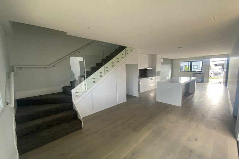 Photo of property in 42 Farranfore Road, Opaheke, 2113