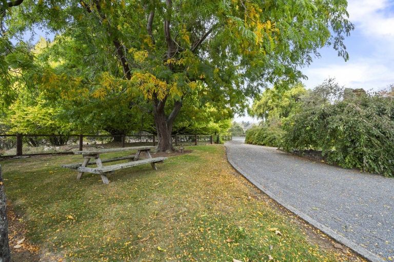 Photo of property in 2 Pukenaua Road, Taihape, 4796