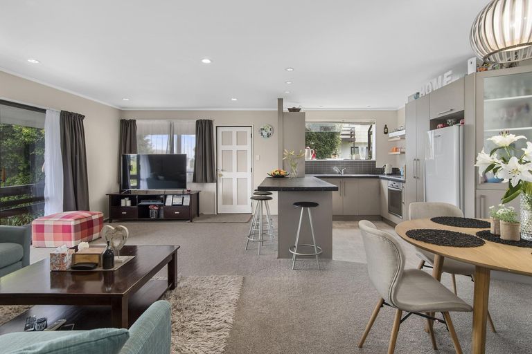 Photo of property in 62 Osprey Drive, Welcome Bay, Tauranga, 3112