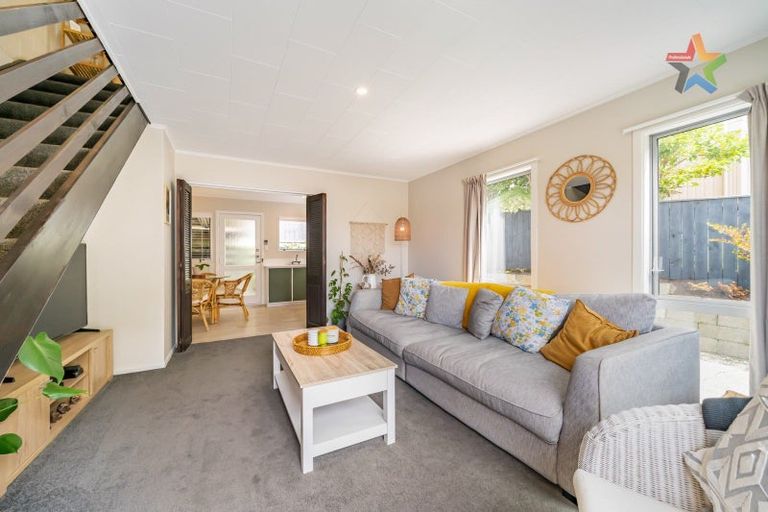 Photo of property in 85a Mulberry Street, Normandale, Lower Hutt, 5010