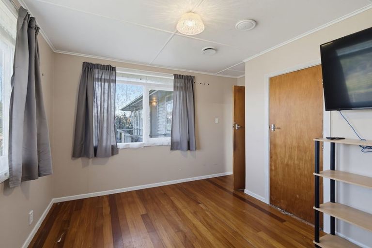 Photo of property in 25 Mcgreevy Street, Waipawa, 4210