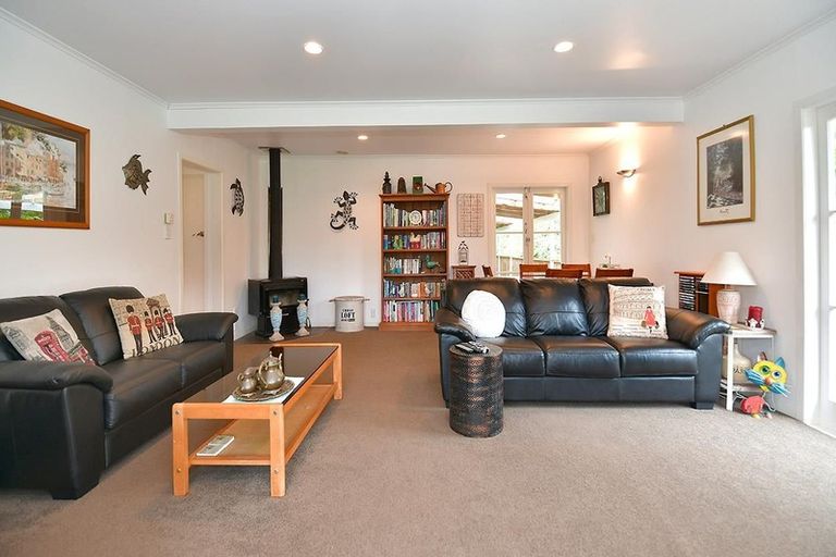 Photo of property in 462 Paremoremo Road, Paremoremo, Auckland, 0632