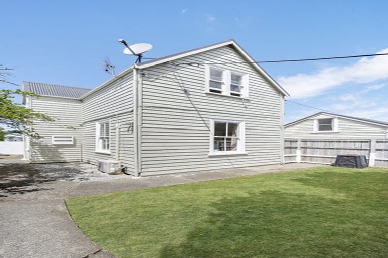 Photo of property in 5 Wright Street, Mount Cook, Wellington, 6021