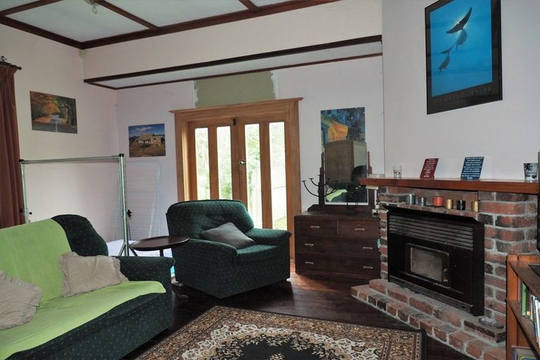 Photo of property in 42 Mangahao Road, Shannon, Palmerston North, 4474