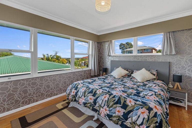 Photo of property in 75 Jaemont Avenue, Te Atatu South, Auckland, 0610
