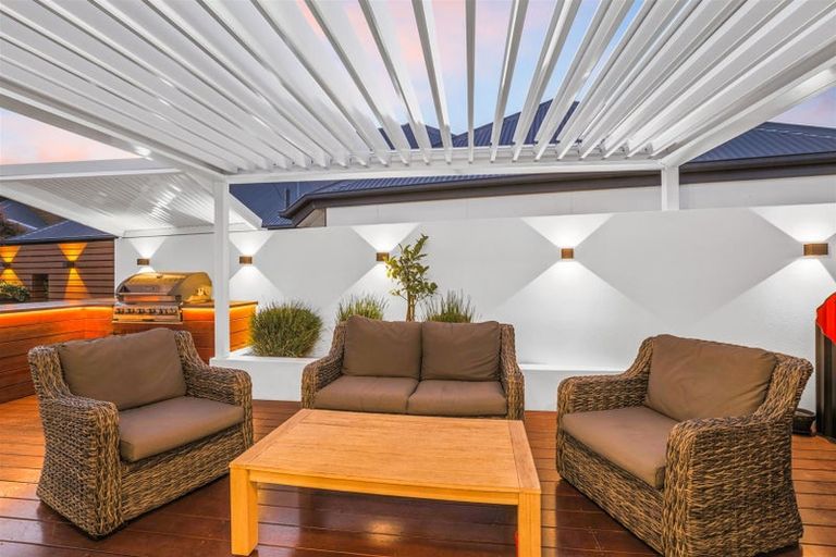 Photo of property in 12 Glencullen Drive, Casebrook, Christchurch, 8051