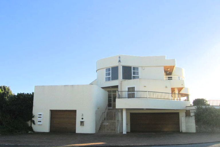 Photo of property in 2 Pukatea Street, Eastbourne, Lower Hutt, 5013