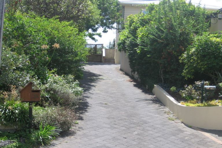 Photo of property in 2/21 Belmont Terrace, Milford, Auckland, 0620