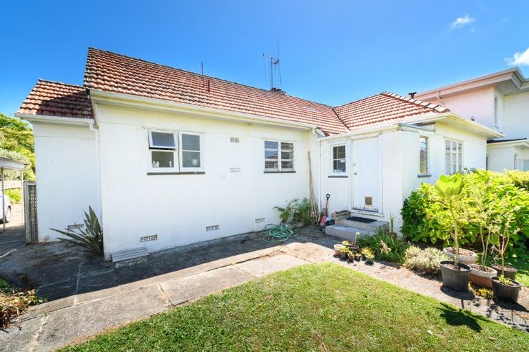 Photo of property in 246 College Street, West End, Palmerston North, 4412