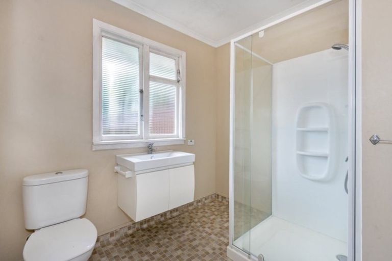 Photo of property in 36 Moreland Avenue, Papanui, Christchurch, 8053