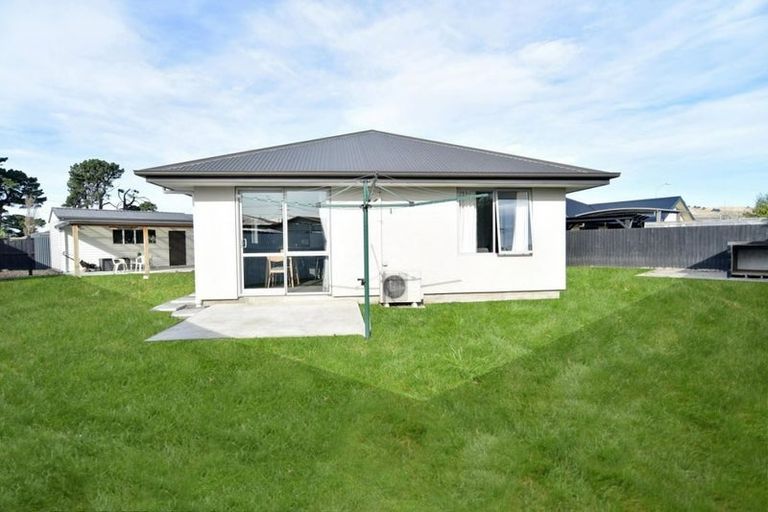 Photo of property in 35a Bayswater Crescent, Bromley, Christchurch, 8062
