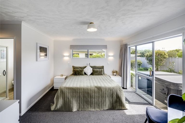 Photo of property in 6 Sloane Place, Taradale, Napier, 4112