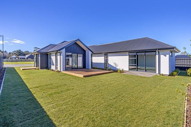 Photo of property in 5 Ligget Place, Woodend, 7610