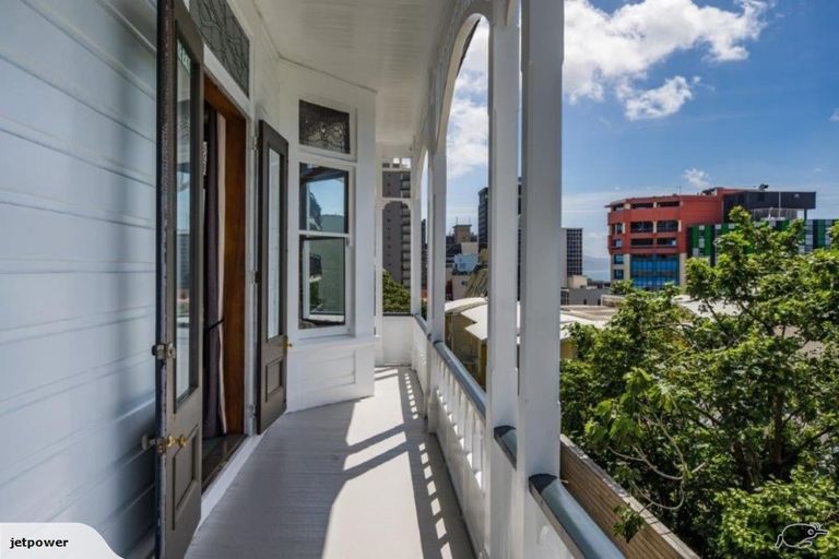Photo of property in 2/219 The Terrace, Wellington Central, Wellington, 6011