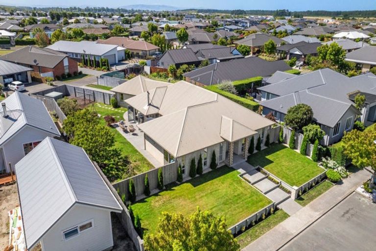 Photo of property in 48 Tutaipatu Avenue, Pegasus, 7612