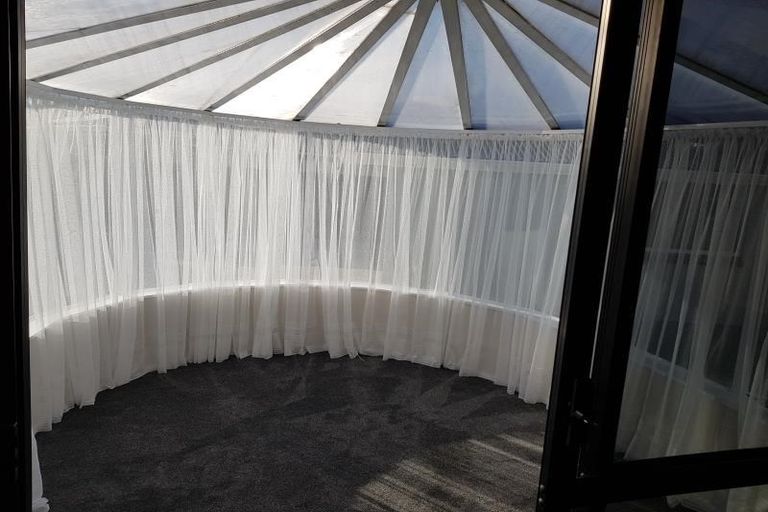 Photo of property in 19c Royal Park Drive, Parklands, Christchurch, 8083