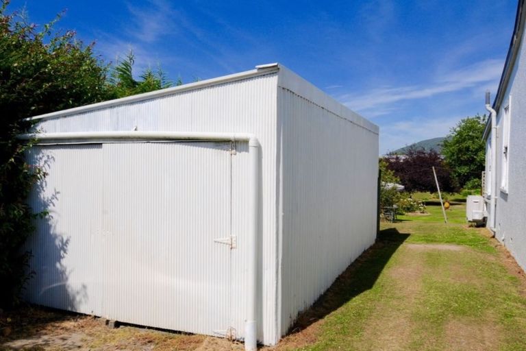 Photo of property in 13 Parsonage Road, Waimate, 7924