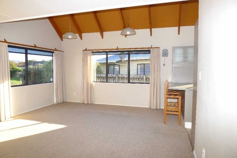 Photo of property in 9 Dennis Taylor Court, Paraparaumu, 5032