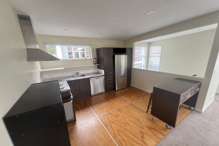 Photo of property in 1/306 Evans Bay Parade, Hataitai, Wellington, 6021