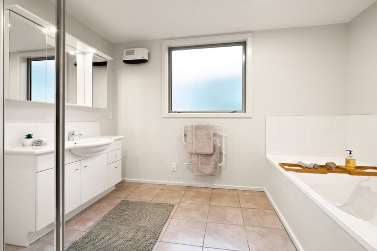 Photo of property in 30 Mercer Street, Kenmure, Dunedin, 9011