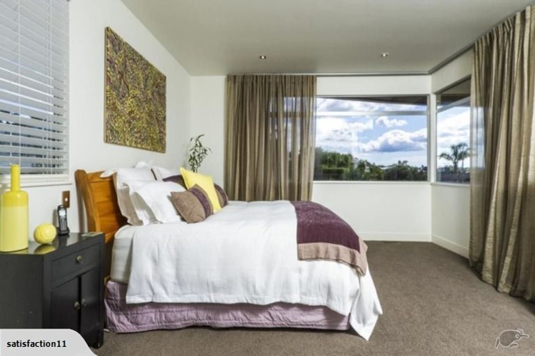 Photo of property in 15 Courtneys, West Harbour, Auckland, 0618