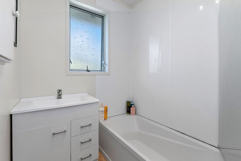 Photo of property in 16 Taharangi Street, Koutu, Rotorua, 3010