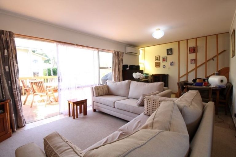 Photo of property in 1/43 Wallace Road, Papatoetoe, Auckland, 2025
