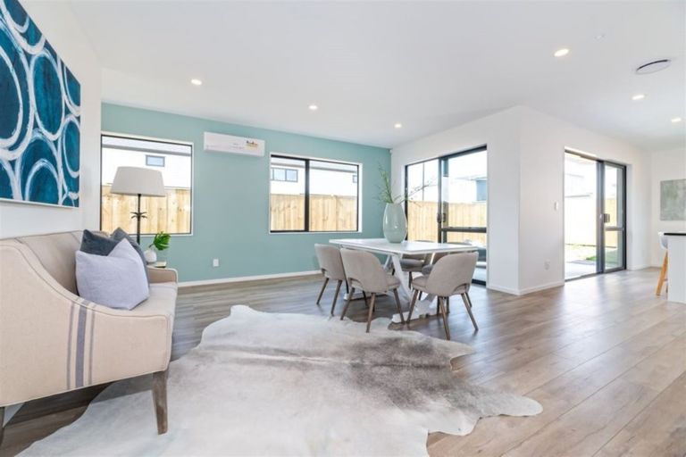 Photo of property in 5 Greenfinch Road, Hobsonville, Auckland, 0616