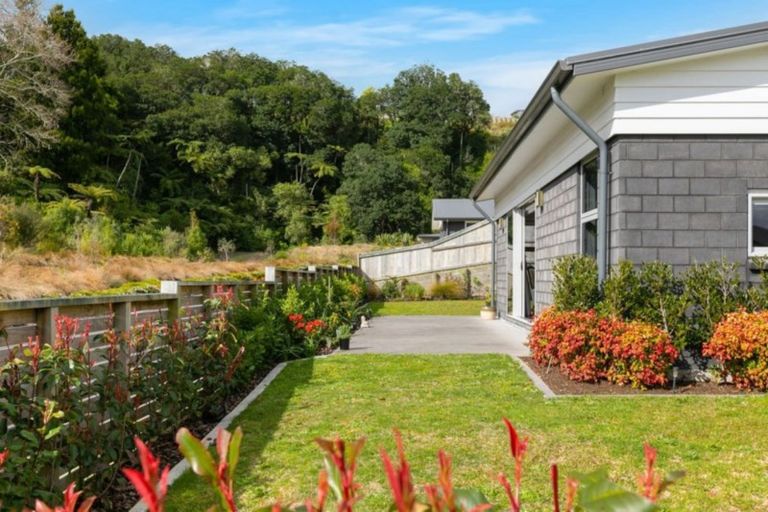 Photo of property in 29 Rochfort Crescent, Pyes Pa, Tauranga, 3112