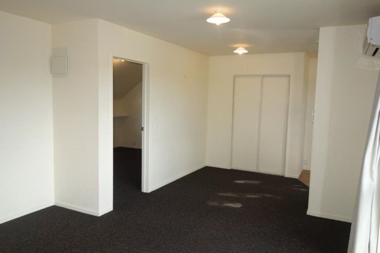 Photo of property in 5/12 London Street, Eltham, 4322