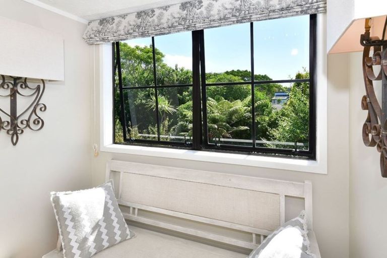 Photo of property in 14a Motuora Road, Manly, Whangaparaoa, 0930