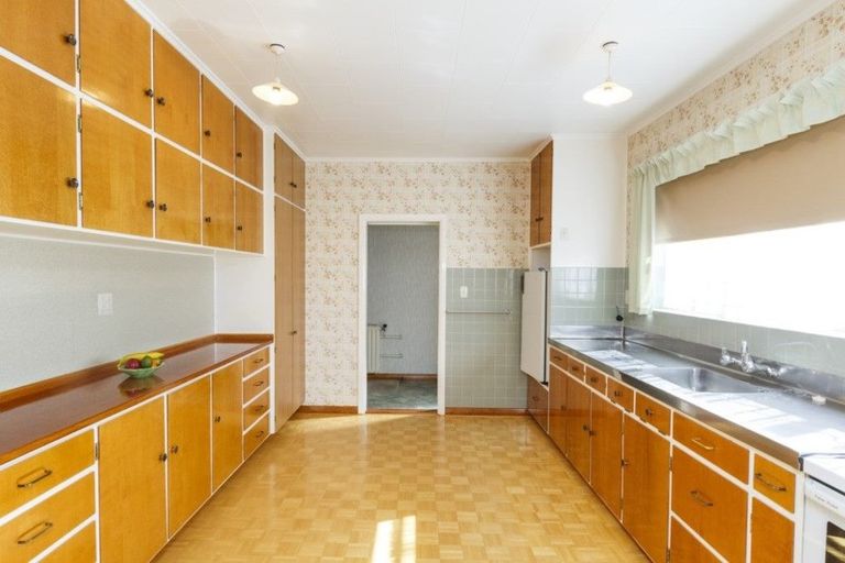 Photo of property in 15 Anglesey Place, Awapuni, Palmerston North, 4412