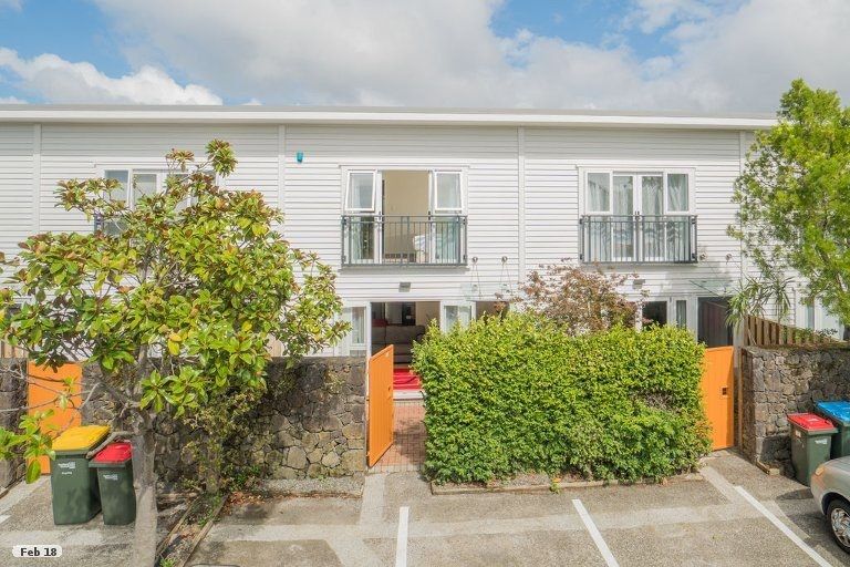 Photo of property in 97t Mays Road, Onehunga, Auckland, 1061