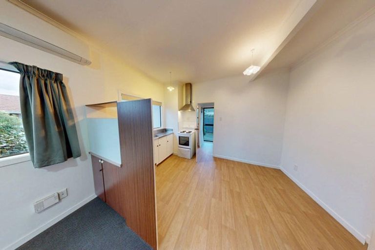 Photo of property in 33 Puriri Terrace, Roslyn, Palmerston North, 4414