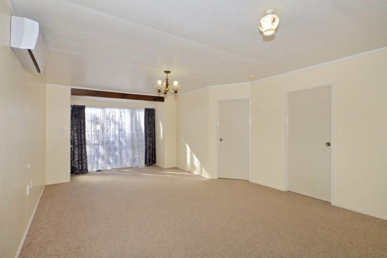Photo of property in 35 Western Hills Drive, Kensington, Whangarei, 0112