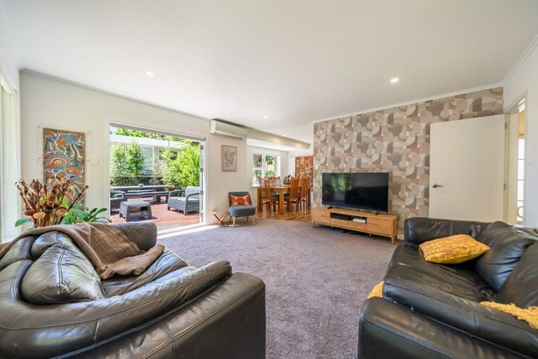 Photo of property in 139 Pinehaven Road, Pinehaven, Upper Hutt, 5019