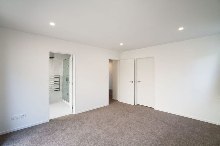 Photo of property in 16b Dianthus Place, Browns Bay, Auckland, 0630