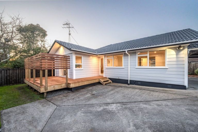 Photo of property in 10a Tomintoul Place, Highland Park, Auckland, 2010