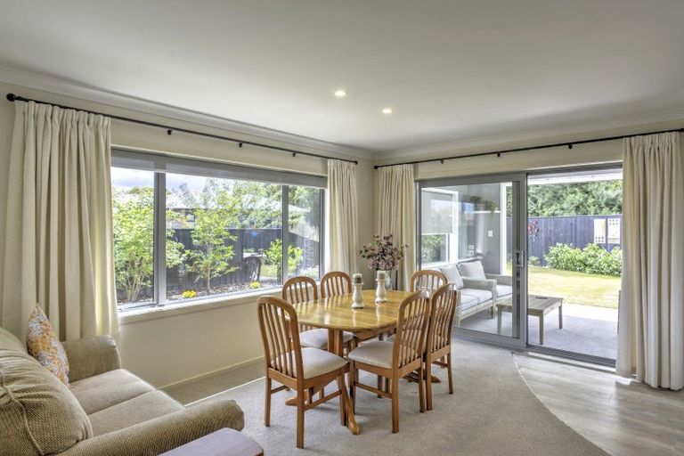 Photo of property in 74 Feist Street, Carterton, 5713