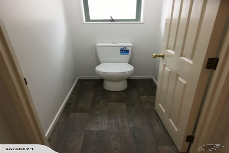 Photo of property in 42 The Glade South, Pukekohe, 2120