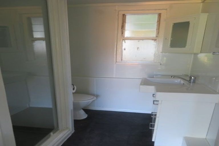 Photo of property in 1/25 Hillcrest Road, Papatoetoe, Auckland, 2025