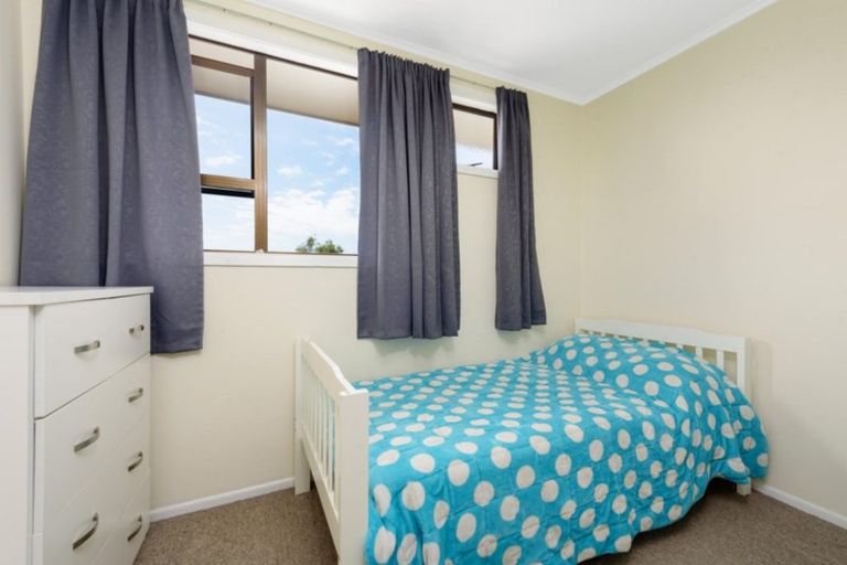 Photo of property in 4 Moorea Place, Mount Maunganui, 3116