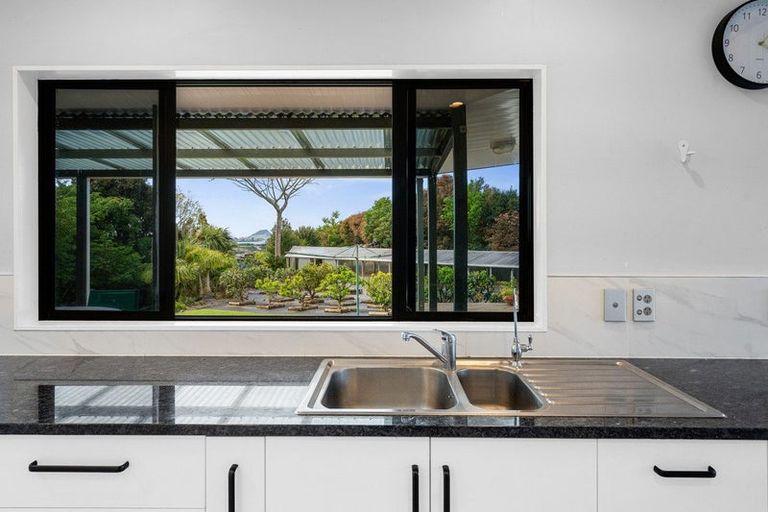 Photo of property in 14 Wade Place, Welcome Bay, Tauranga, 3175