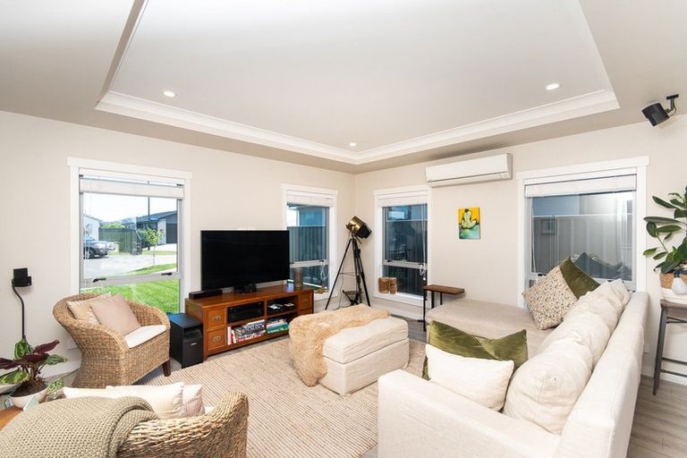 Photo of property in 12 Ruakituri Place, Te Awa, Napier, 4110