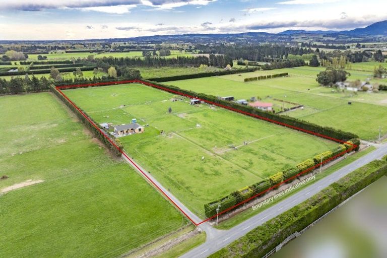 Photo of property in 224 Amberley Beach Road, Amberley, 7481