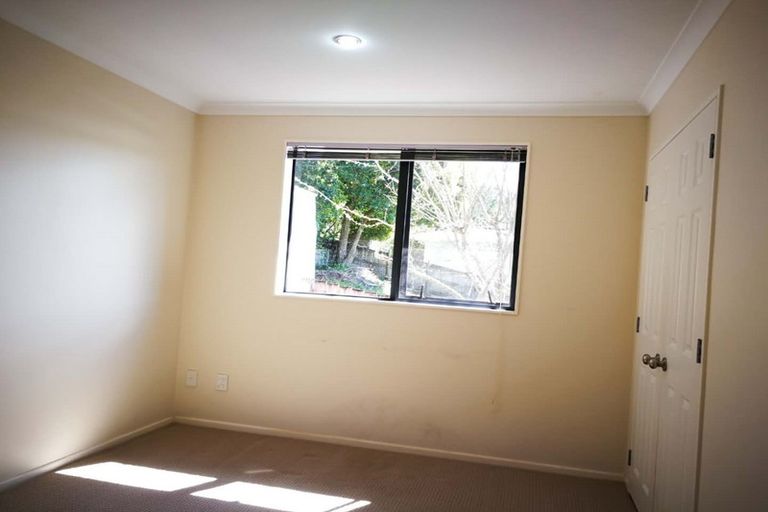Photo of property in 2/25 Keldale Place, Forrest Hill, Auckland, 0620