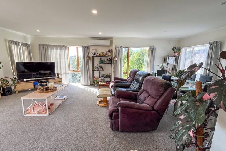 Photo of property in 12a Prince Regent Drive, Half Moon Bay, Auckland, 2012