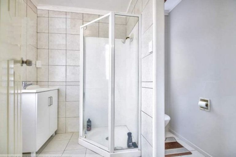 Photo of property in 6 Gloaming Place, Conifer Grove, Takanini, 2112