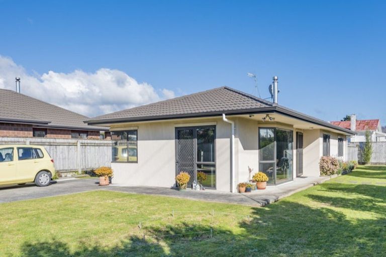 Photo of property in 2 Belle Maison Court, Levin, 5510